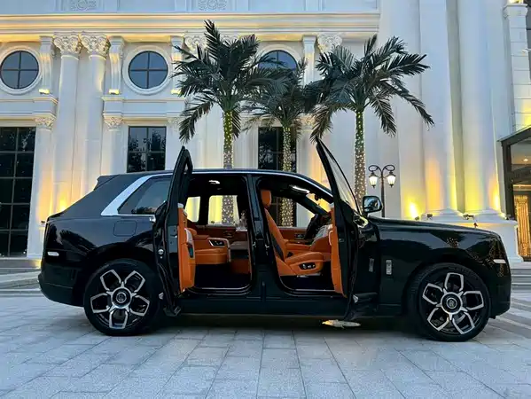 Rolls-Royce Cullinan 2020