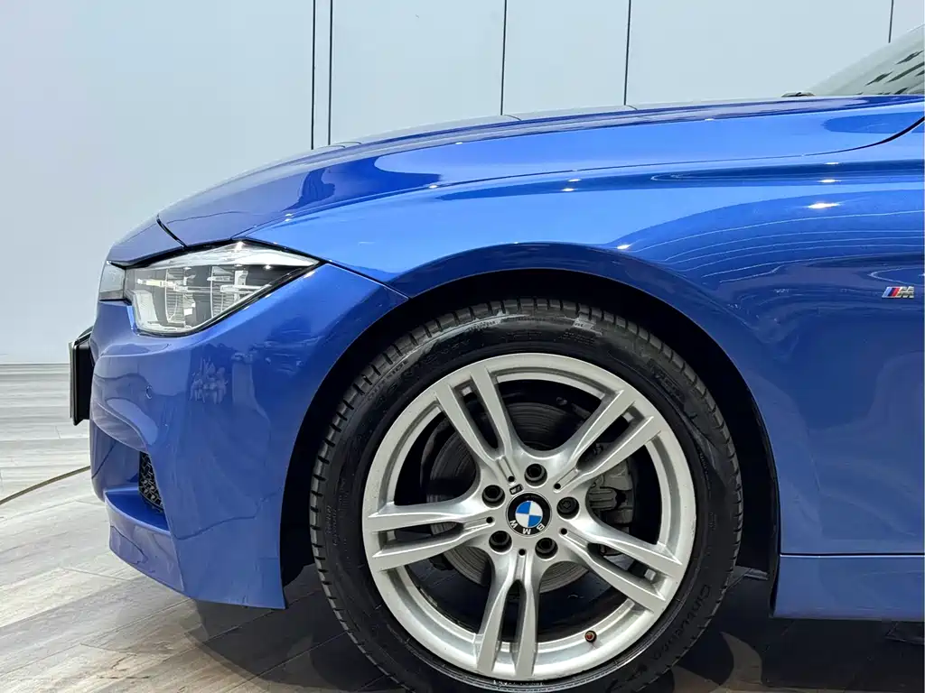 BMW 3 Series 2017 — фото 26