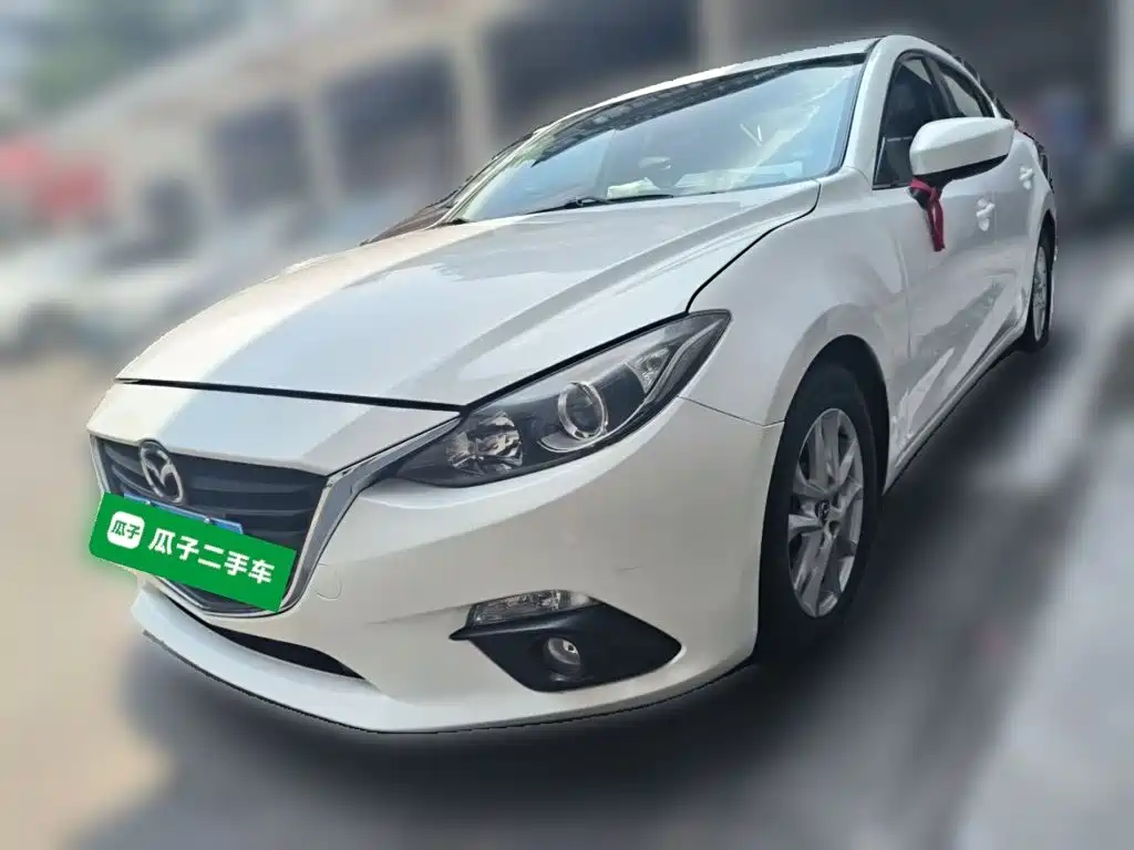 Mazda 3 Axela 2016