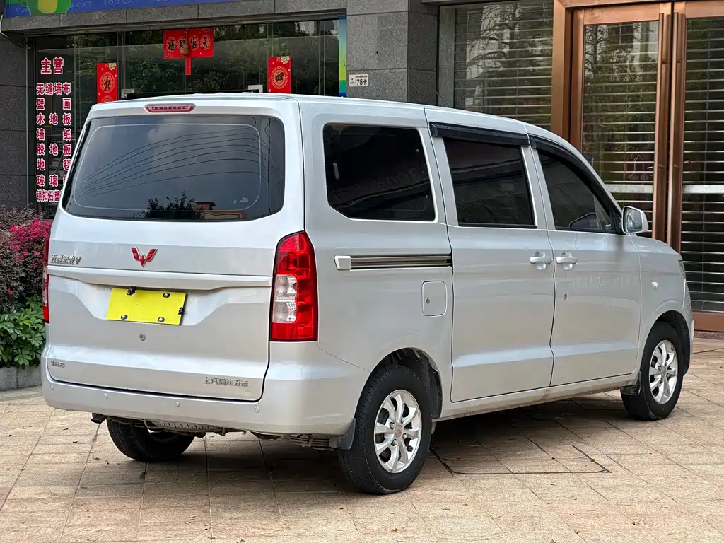 Wuling Hongguang V 2021 — фото 9
