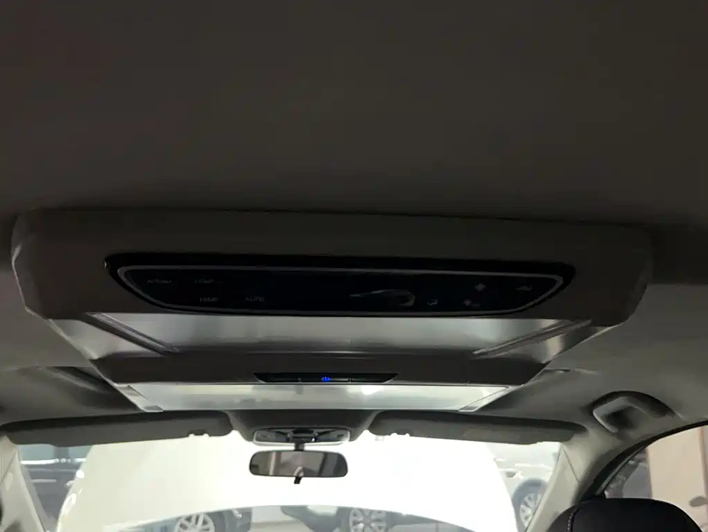GAC Motor Trumpchi M8 2023 — фото 15