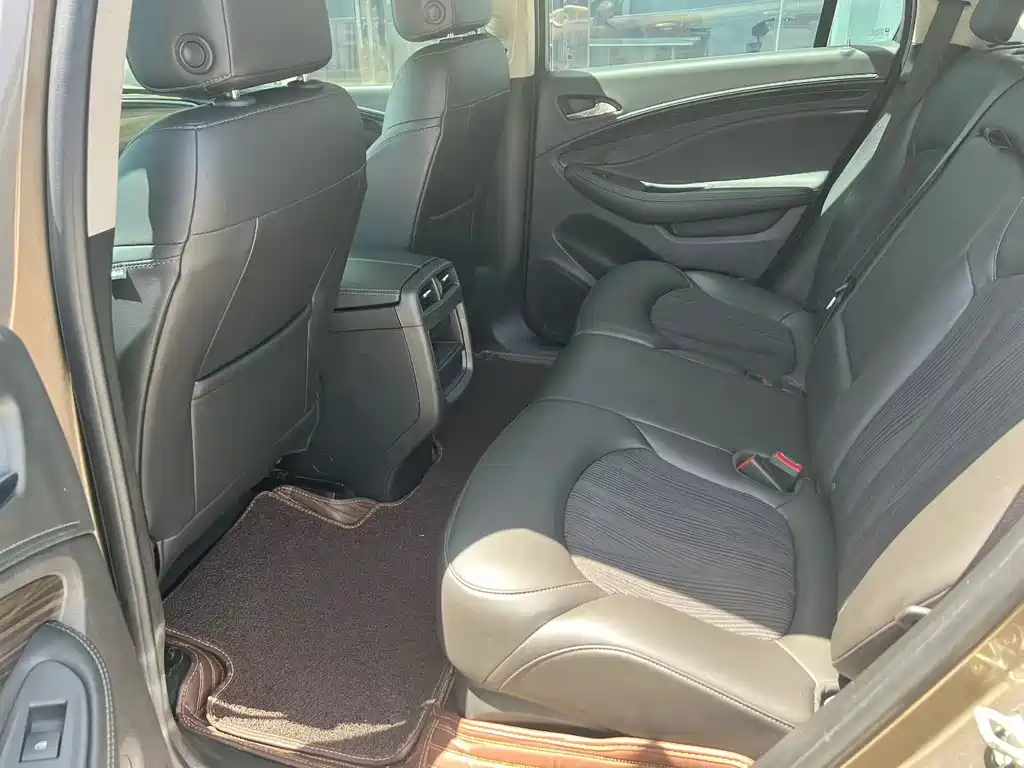 Buick Envision Plus 2019 — фото 9