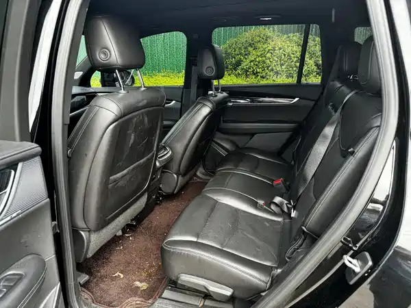 Cadillac XT6 2021