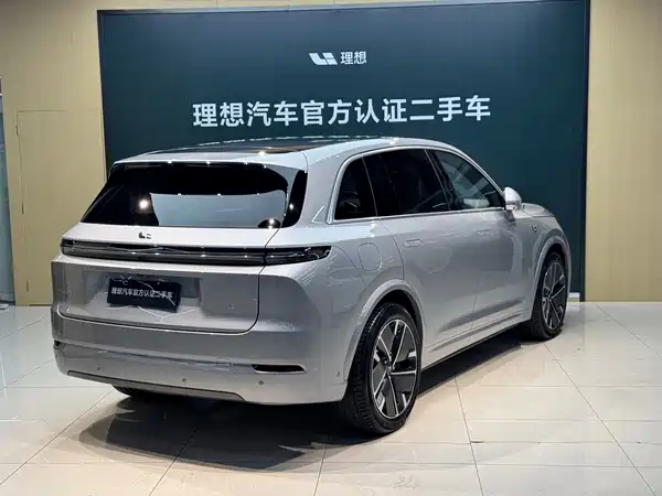Li Auto L7 2025