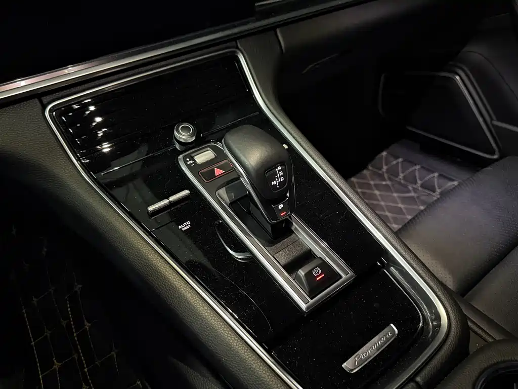 Porsche Panamera 2021 — фото 12