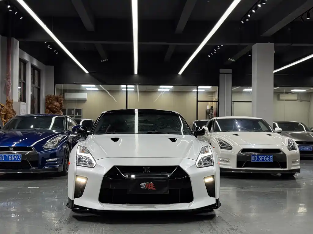 Nissan GT-R 2013