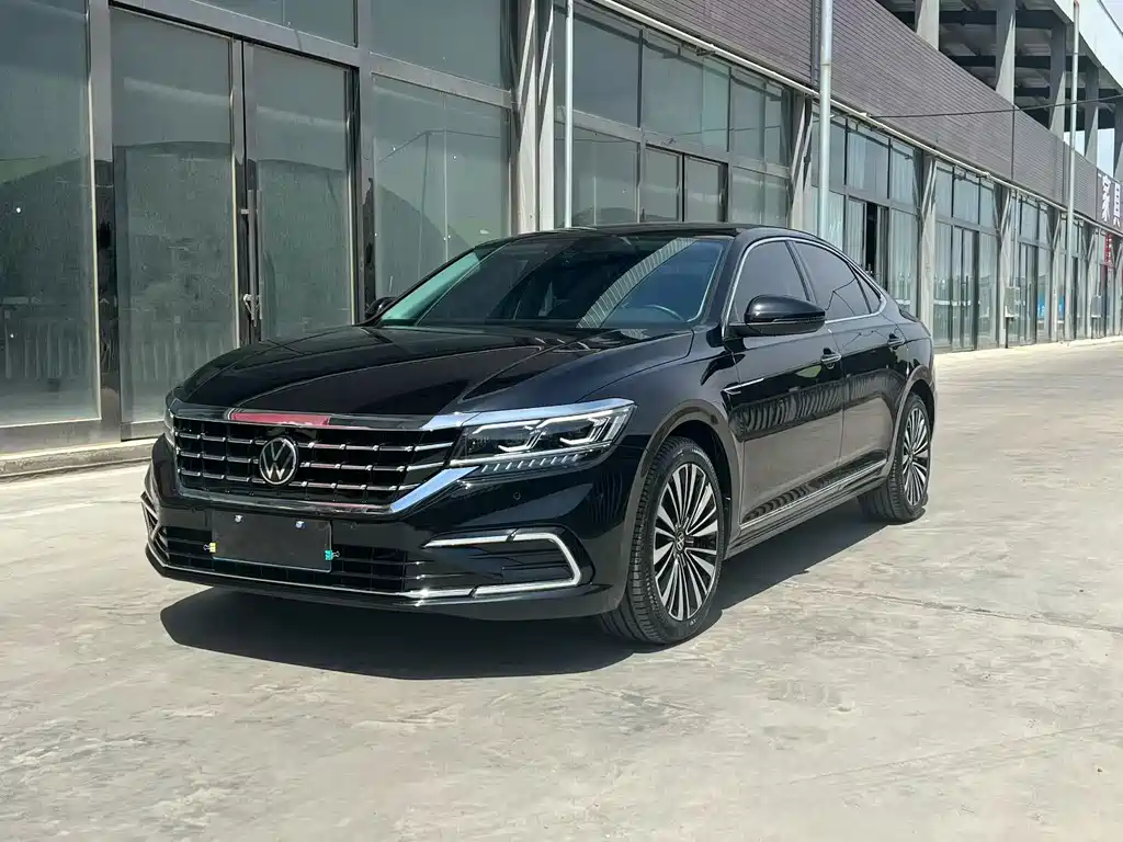 Volkswagen Passat 2021 — фото 1