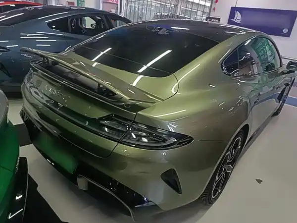 Xiaomi SU7 2024