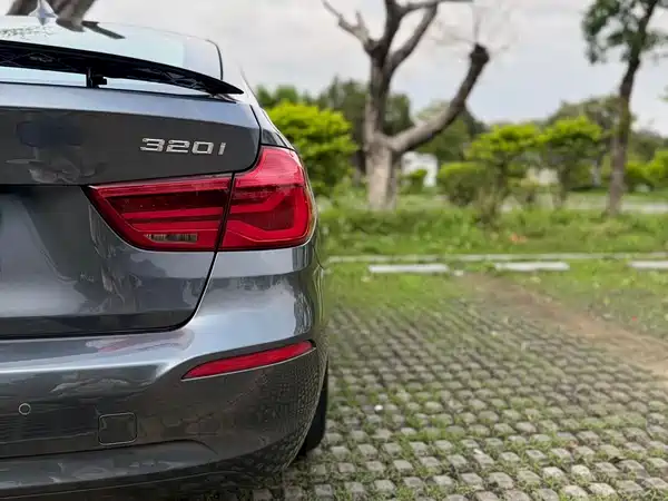 BMW 3 Series GT 2019
