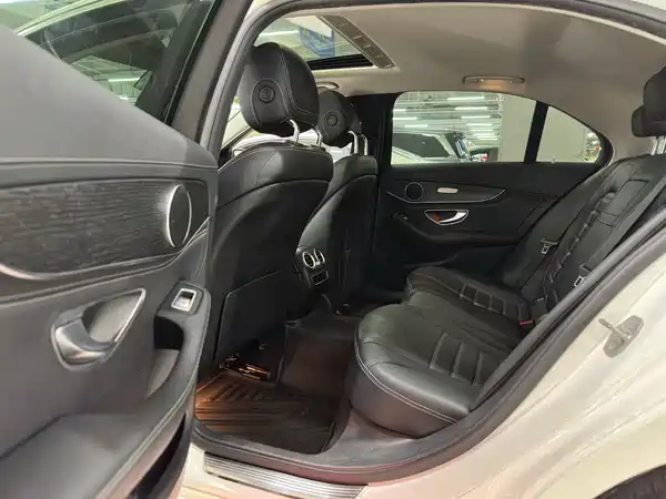 Mercedes-Benz C-Class 2019