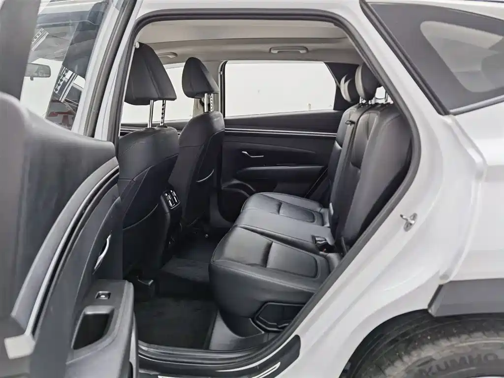 Hyundai Tucson 2022 — фото 15