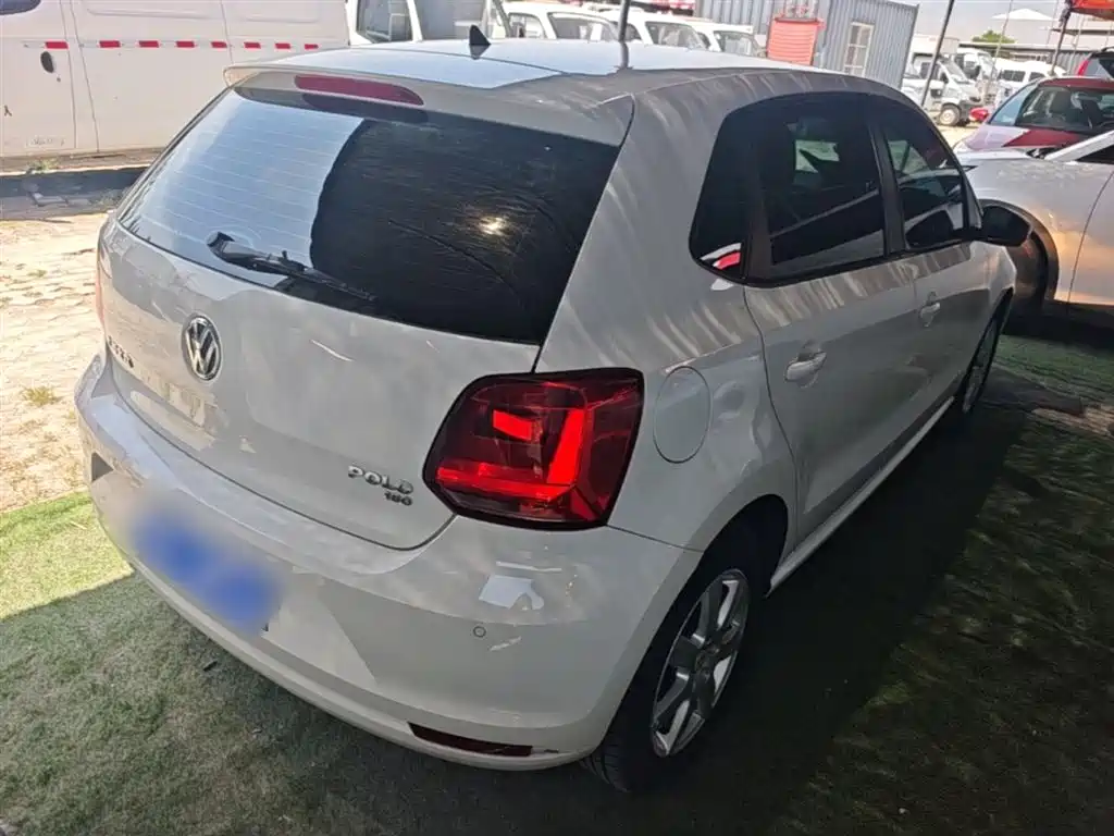 Volkswagen Polo 2016 — фото 7