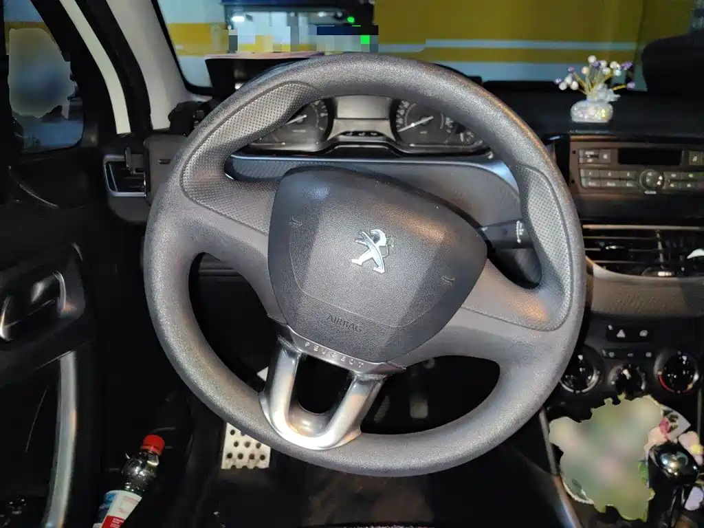 Peugeot 2008 2015