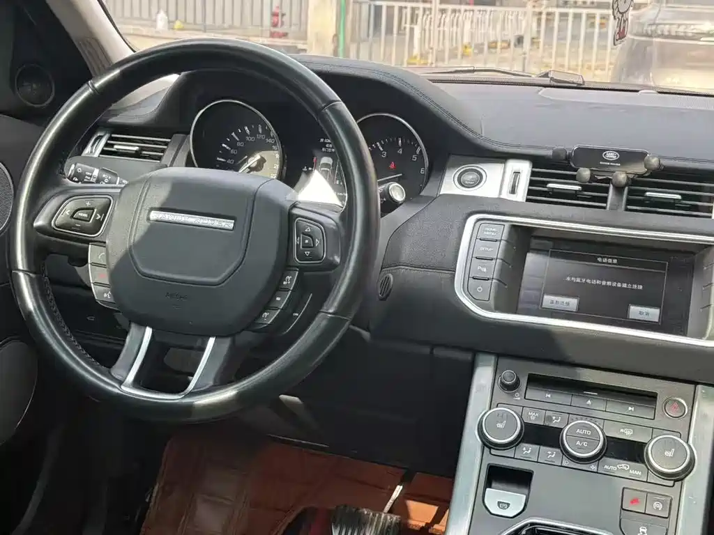 Land Rover Evoque 2015 — фото 9
