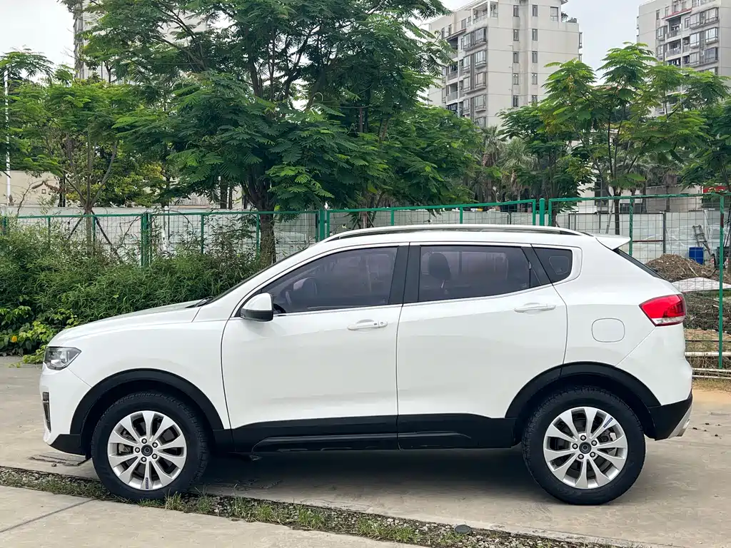 Haval H2s 2017 — фото 3