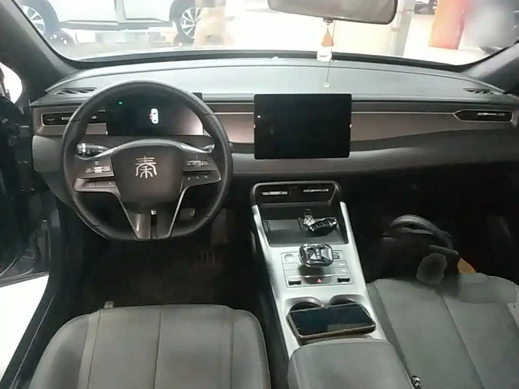 BYD Qin PLUS 2025 — фото 10