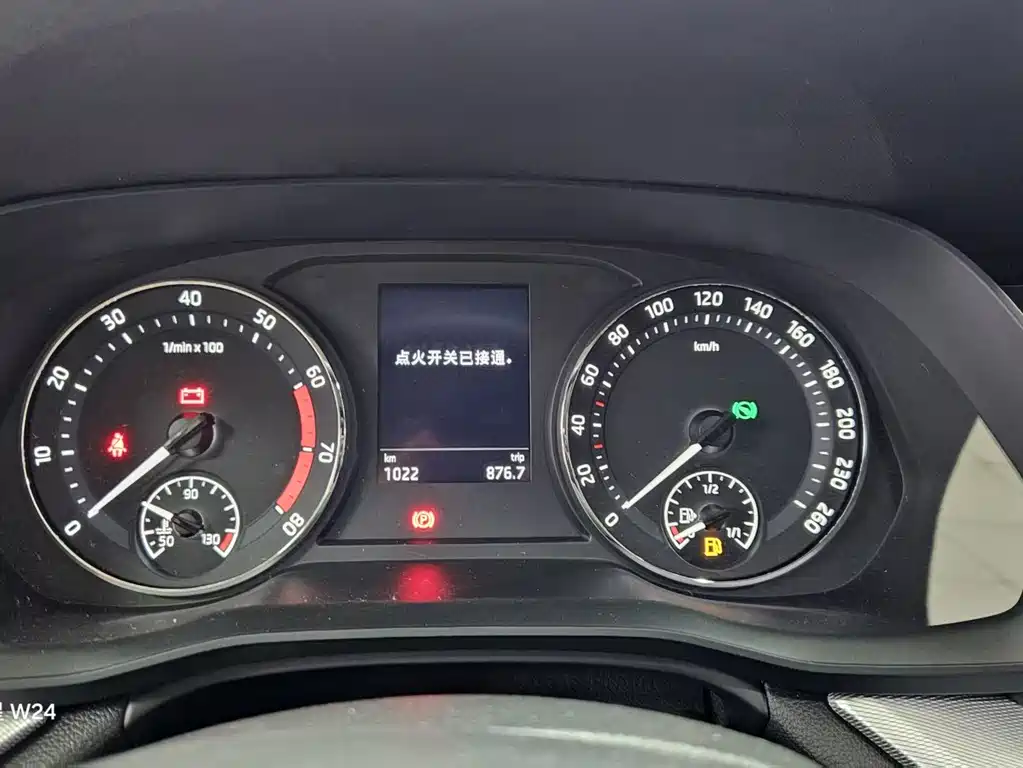 Skoda Octavia 2023 — фото 16