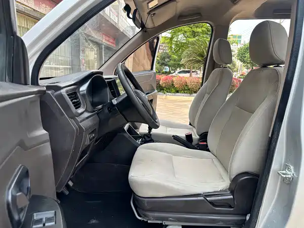 Wuling Hongguang V 2021
