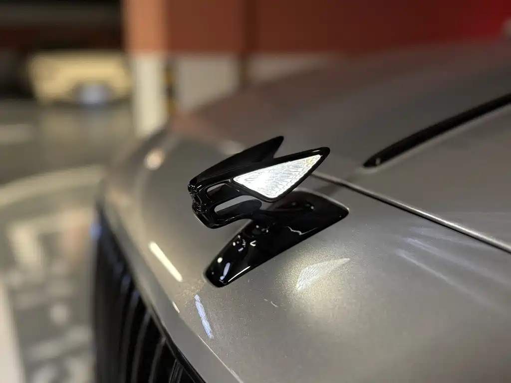 Bentley Flying Spur 2023 — фото 22