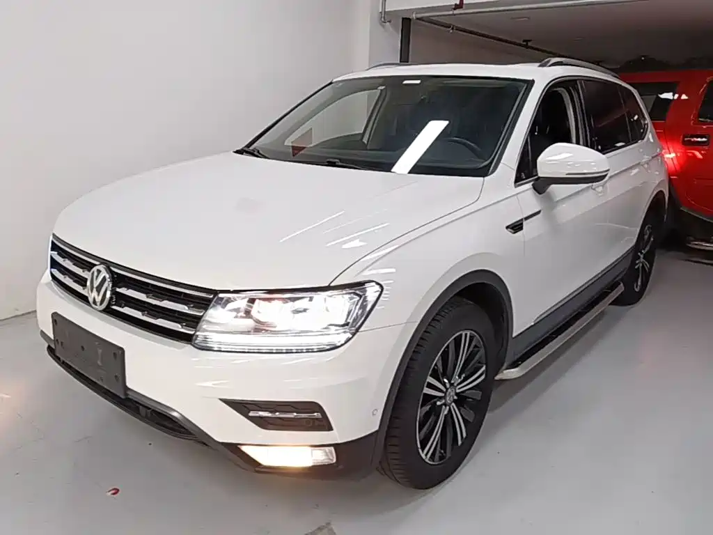 Volkswagen Tiguan L 2020 — фото 2
