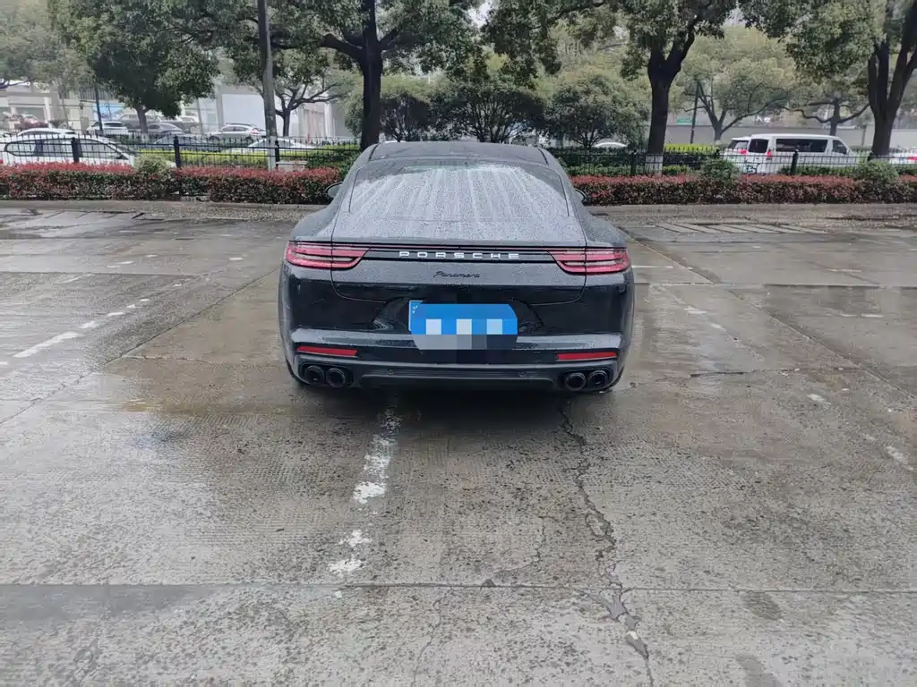 Porsche Panamera 2017 — фото 2