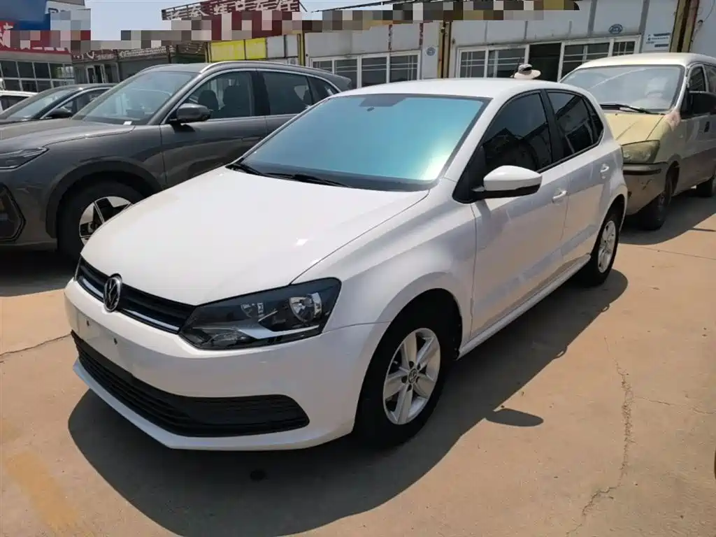 Volkswagen Polo 2015 — фото 2