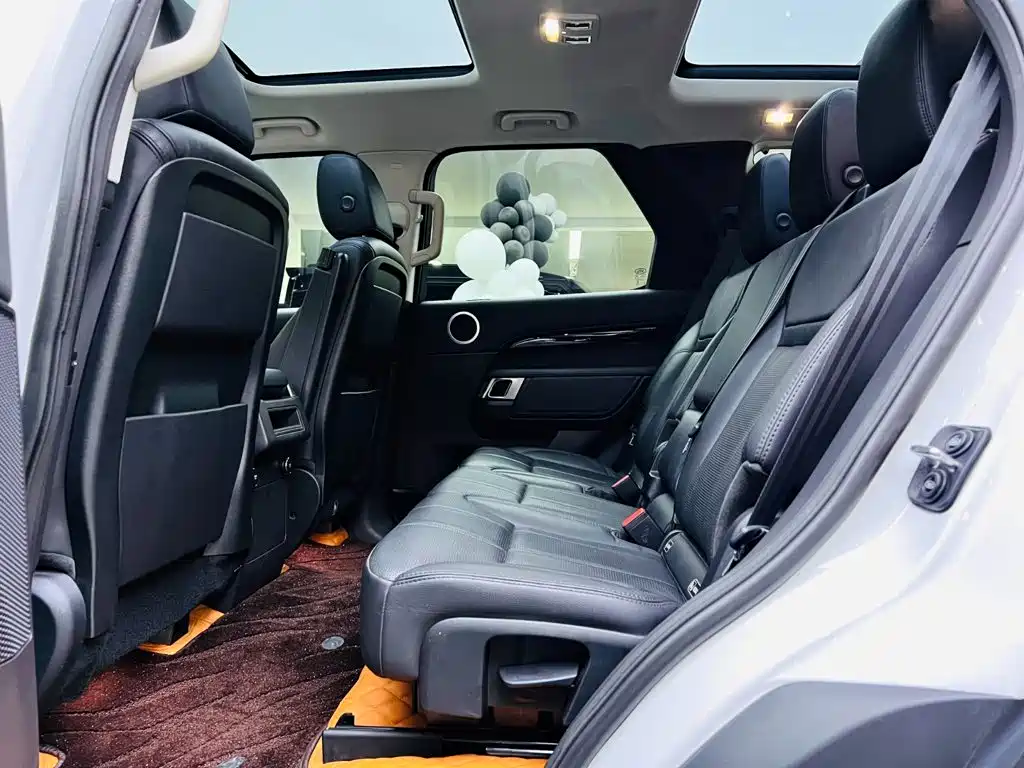 Land Rover Discovery 2019 — фото 15