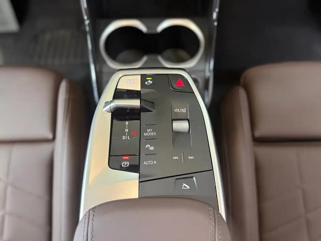 BMW X2 2025 — фото 15