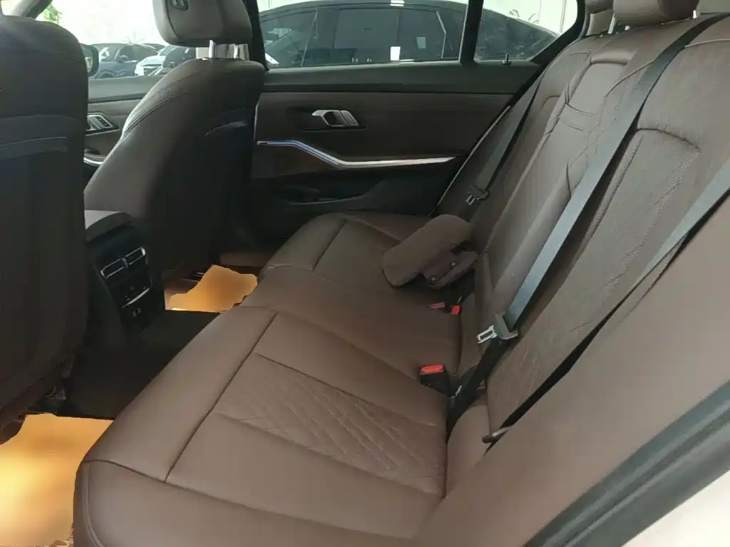 BMW i3 2023 — фото 17