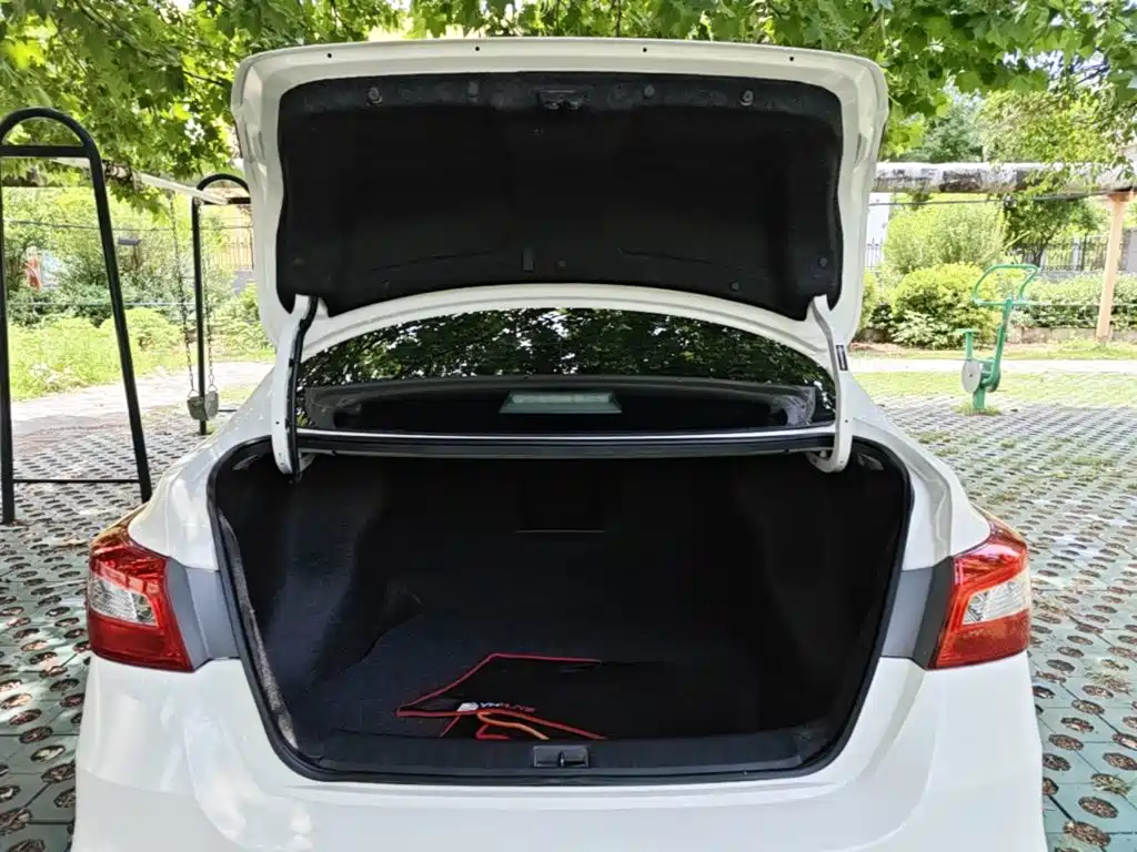 Nissan Sylphy 2019 — фото 19