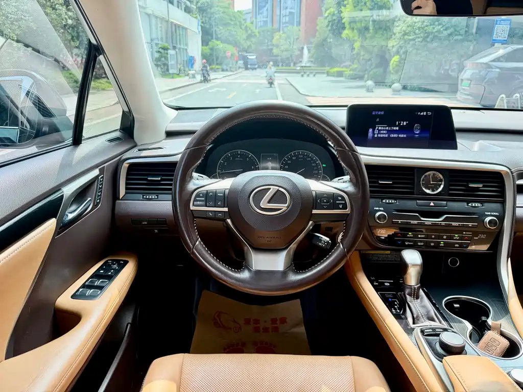 Lexus RX 2016 — фото 10