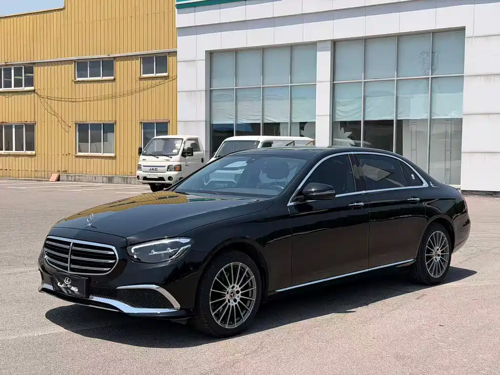 Mercedes-Benz E-Class 2021