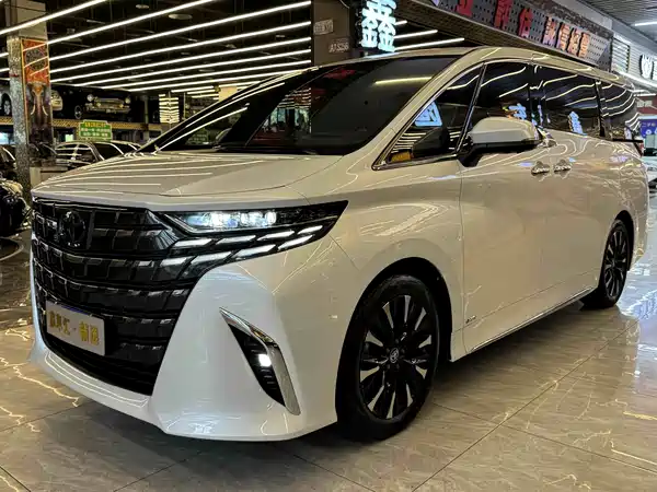 Toyota Alphard 2024