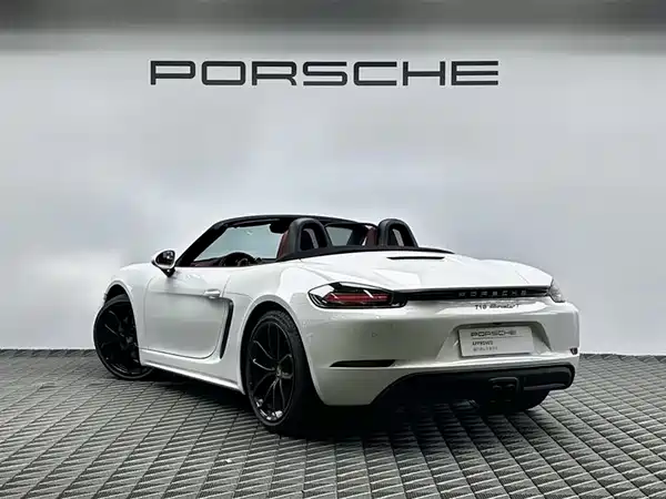 Porsche 718 2024