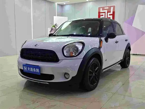 MINI Countryman 2016