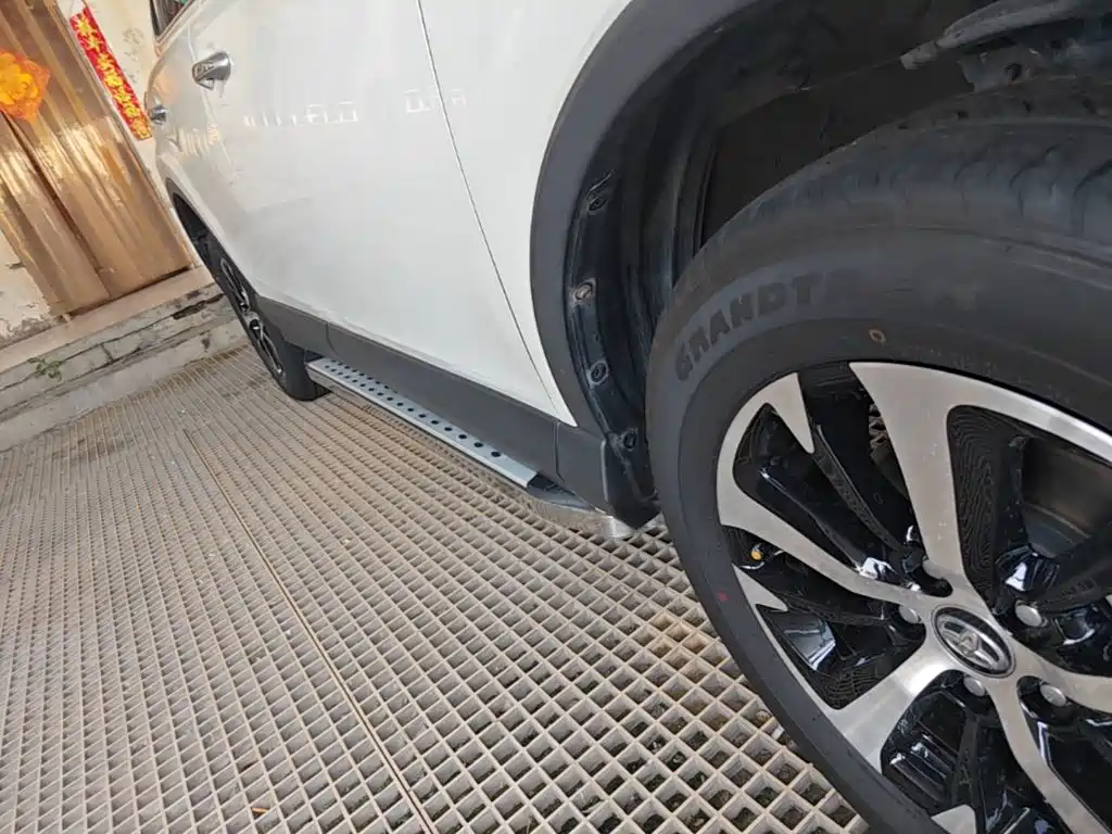 Toyota RAV4 2017 — фото 21