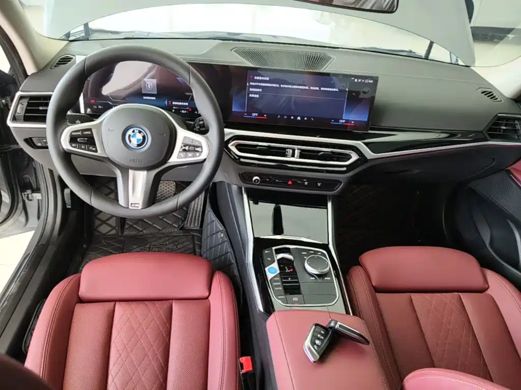 BMW i3 2024 — фото 10
