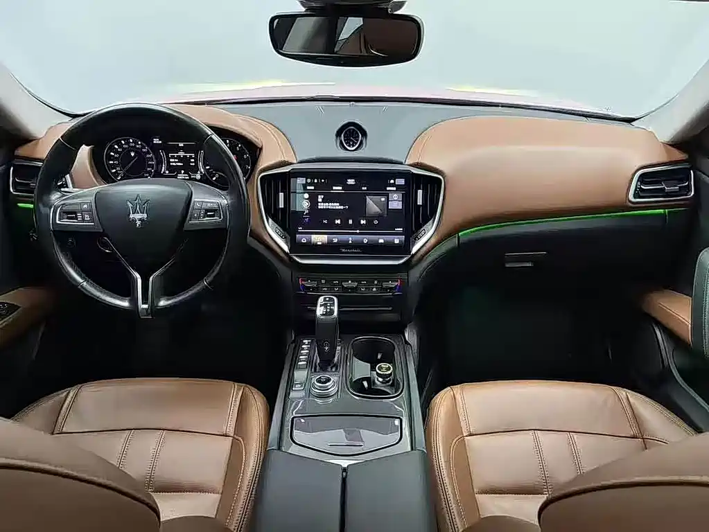 Maserati Ghibli 2021 — фото 10