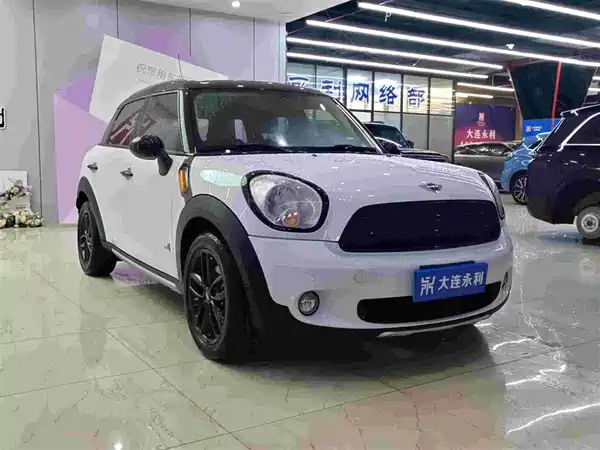 MINI Countryman 2016