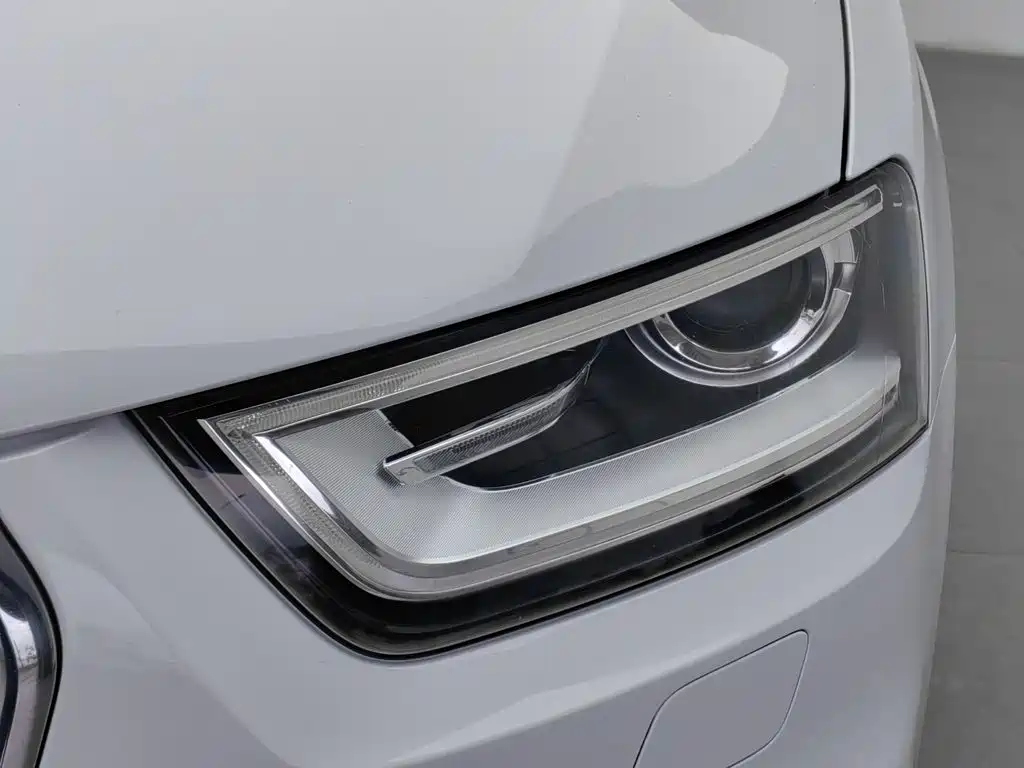 Audi Q3 2016 — фото 7