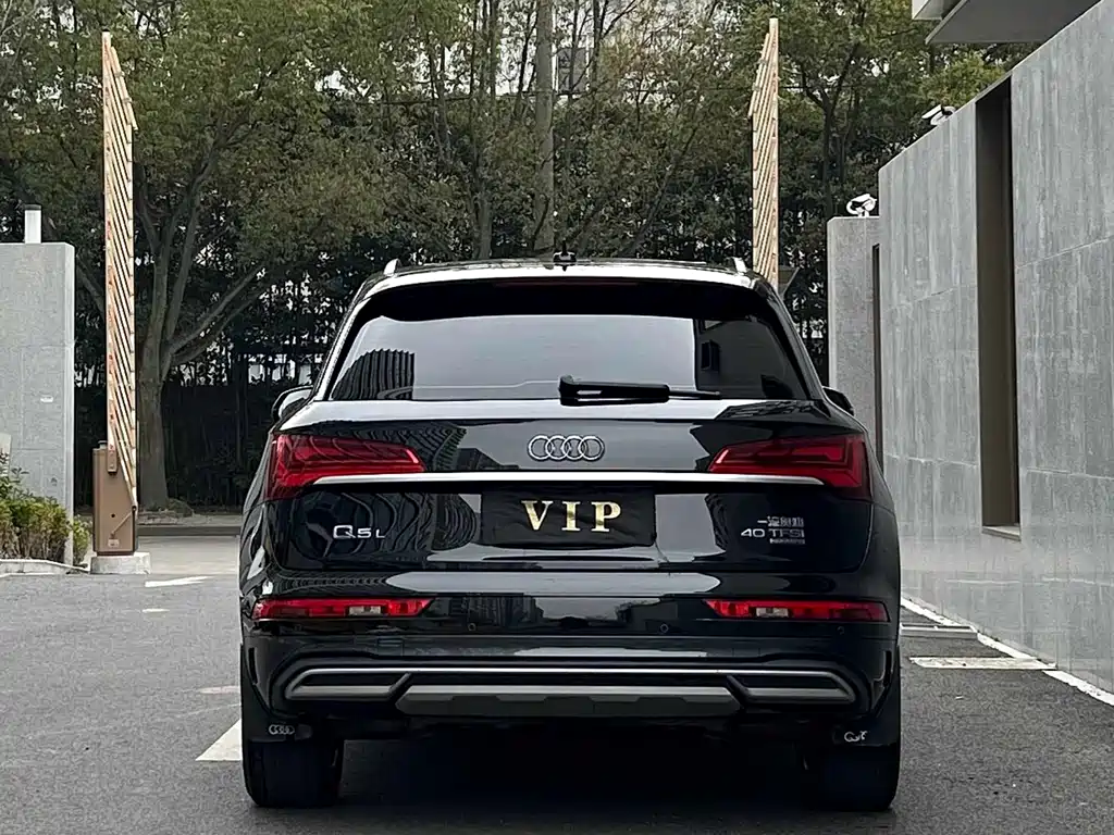 Audi Q5L 2022 — фото 4