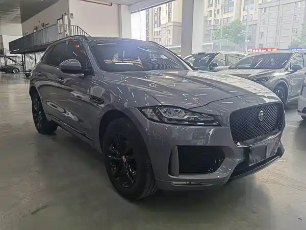 Jaguar F-PACE 2020