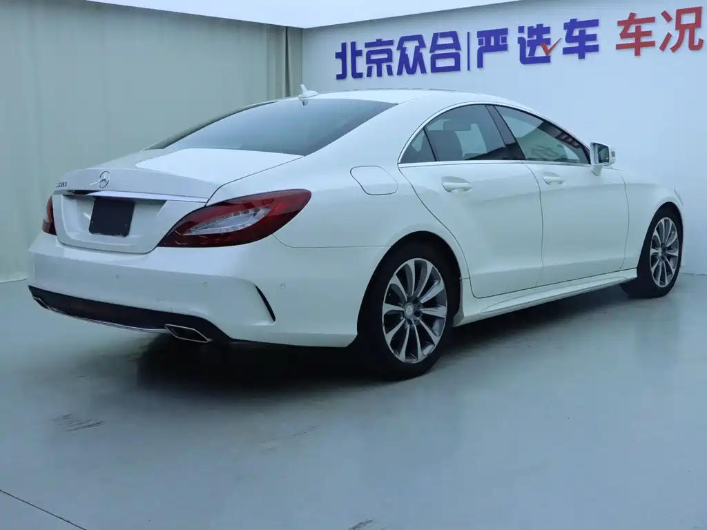 Mercedes-Benz CLS 2015 — фото 24