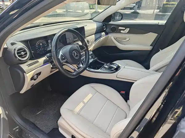 Mercedes-Benz E-Class 2016