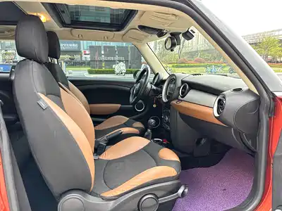 MINI MINI 2011