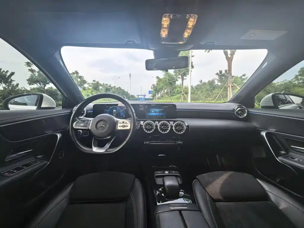 Mercedes-Benz A-Class 2019 — фото 8