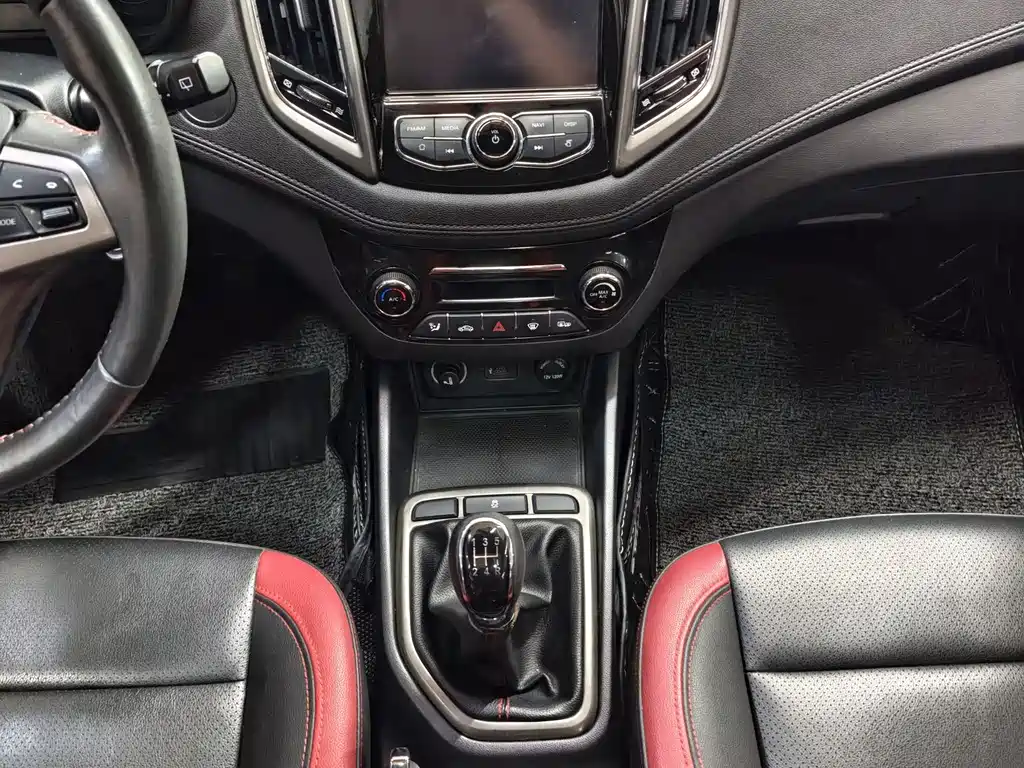 Changan Eado XT 2016