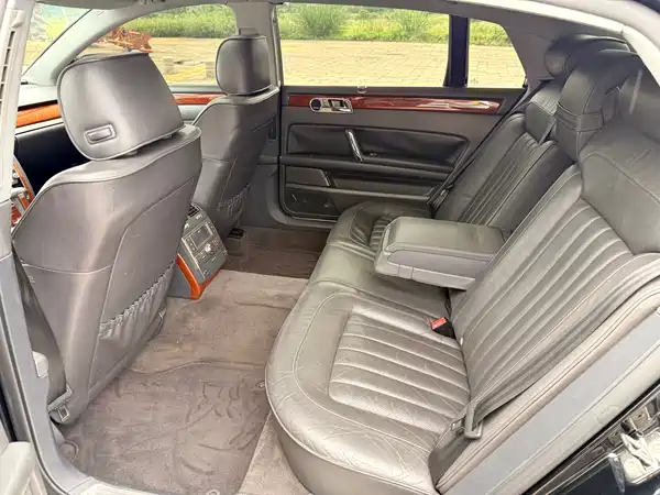 Volkswagen Phaeton 2012