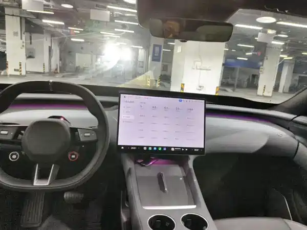 Xiaomi YU7 2025