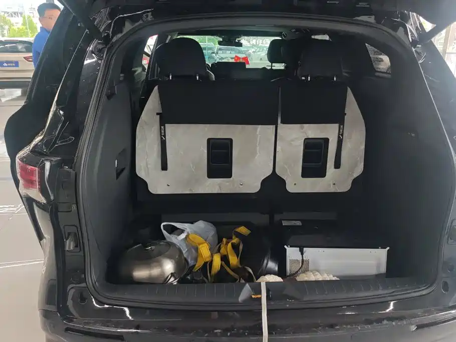 Toyota Sienna 2024